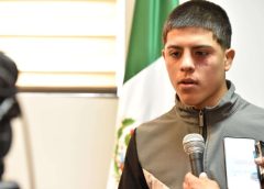 Reciben medallas de reconocimiento los ganadores del Premio Estatal del Deporte