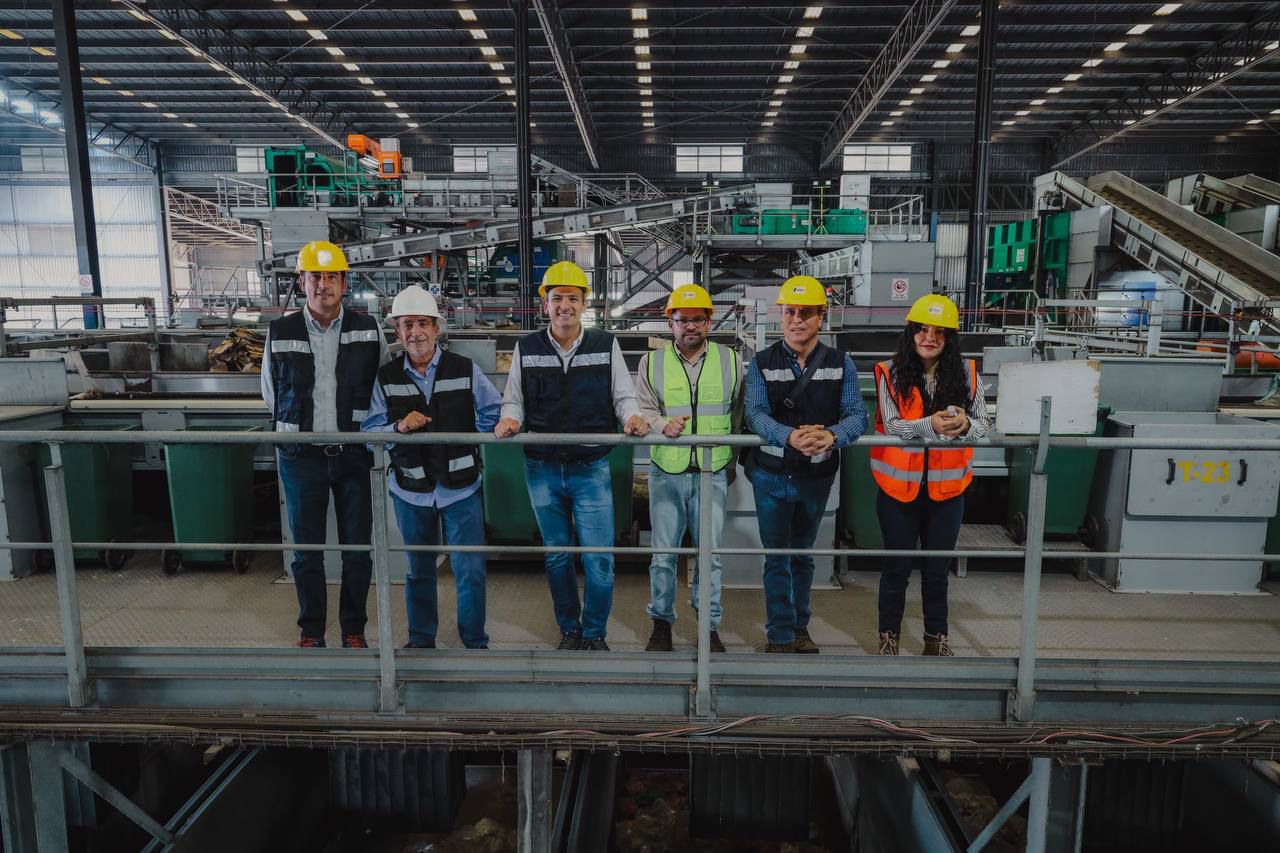 Recorre alcalde Bonilla procesadora de basura en Cuautla para conocer su modelo de operación